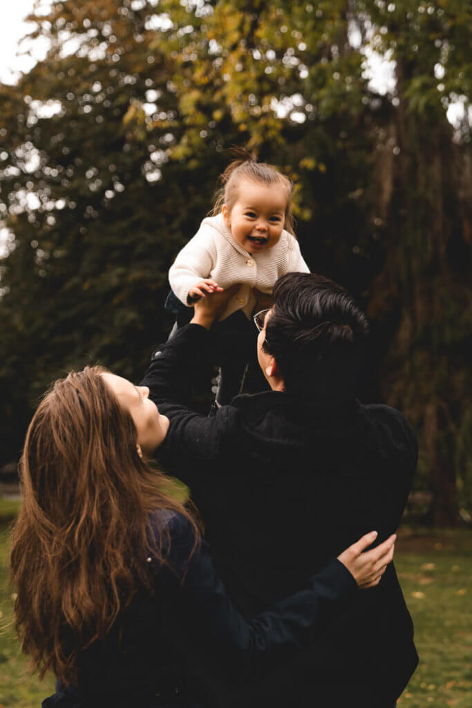 Vancouver-Family-baby-Photographer-Queen-Elizabeth-Park-PNW-Vancity-YVR